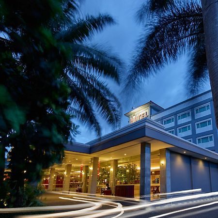 Istana Nelayan Hotel Tangerang Exterior photo