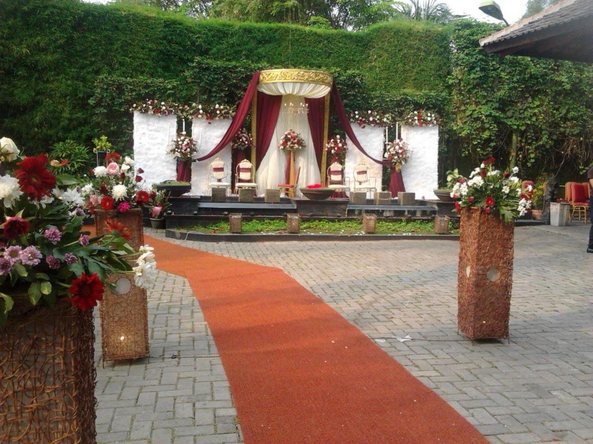 Istana Nelayan Hotel Tangerang Exterior photo